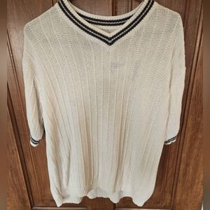 Barney's Private Label/Basco Unisex Classic Cream V-Neck Sweater w Navy Accents